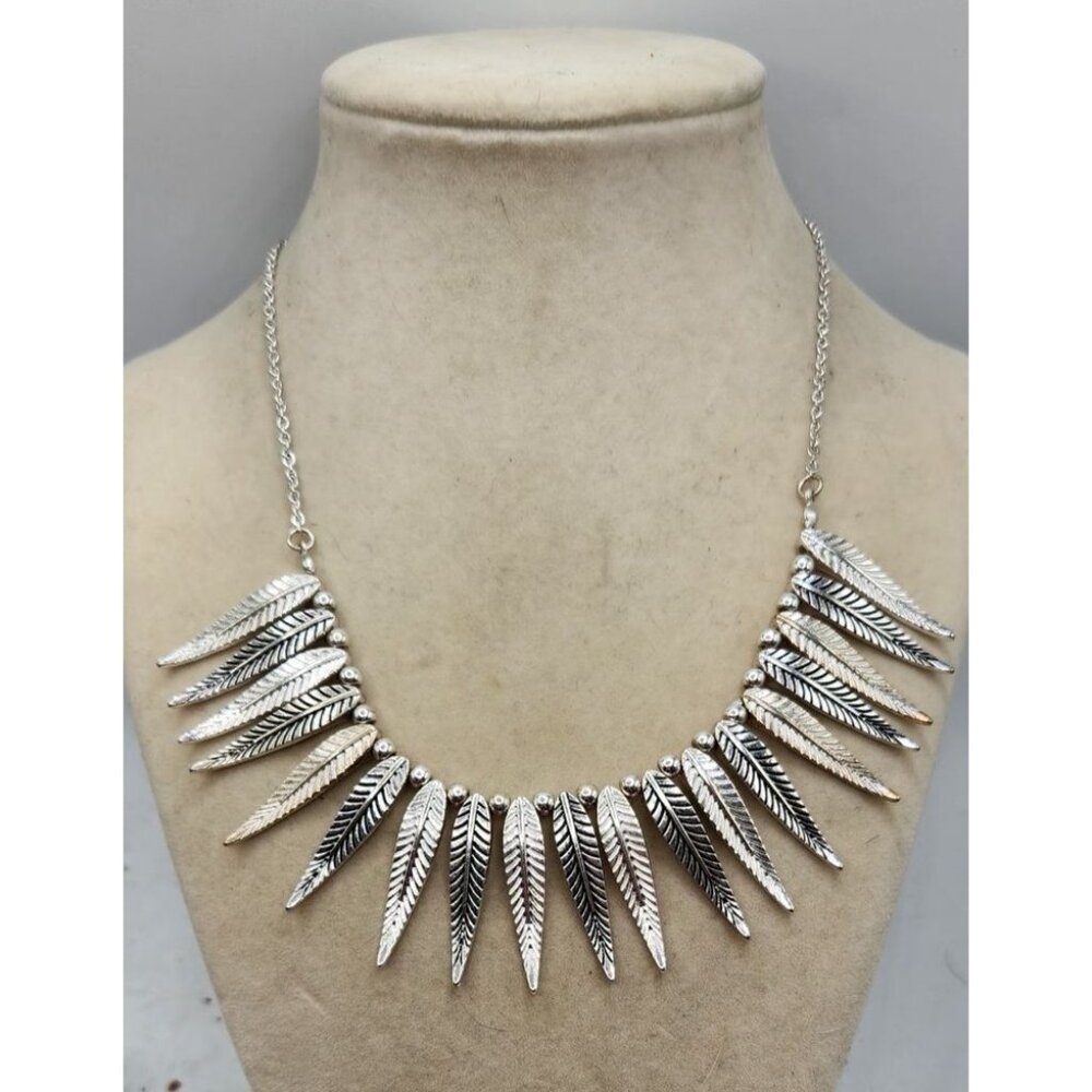 Silver-Tone Leaf Pendant Necklace With Adjustable Chain